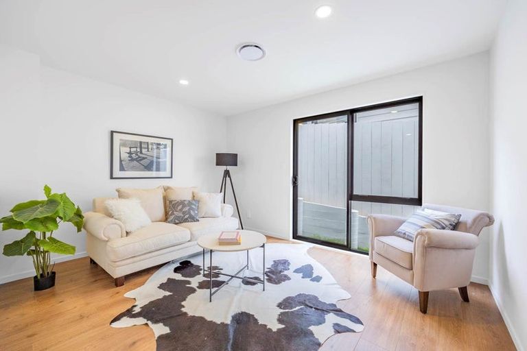 Photo of property in 6 Bela Vista Boulevard, Swanson, Auckland, 0614