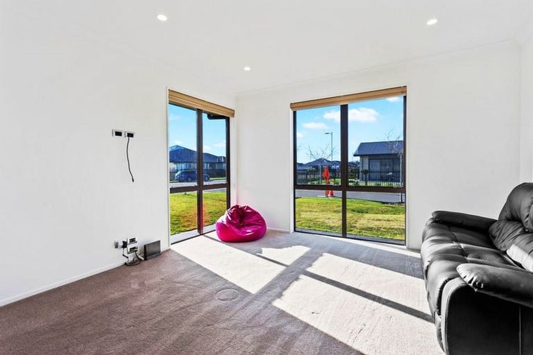 Photo of property in 2 Endurance Lane, Wigram, Christchurch, 8025