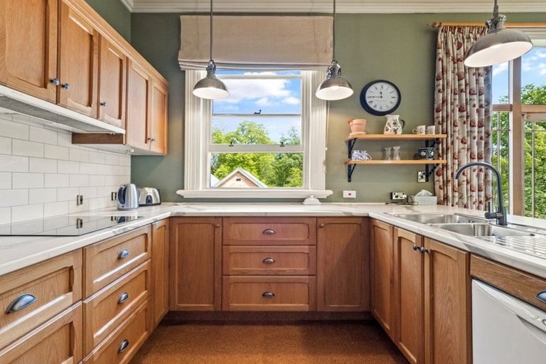 Photo of property in 20 Peel Street, Lawrence, 9532