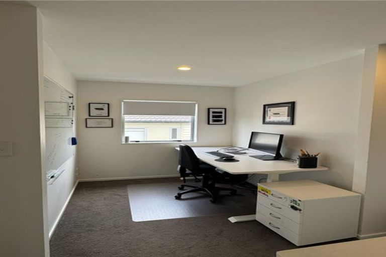 Photo of property in 7/22 Northcross Drive, Oteha, Auckland, 0632