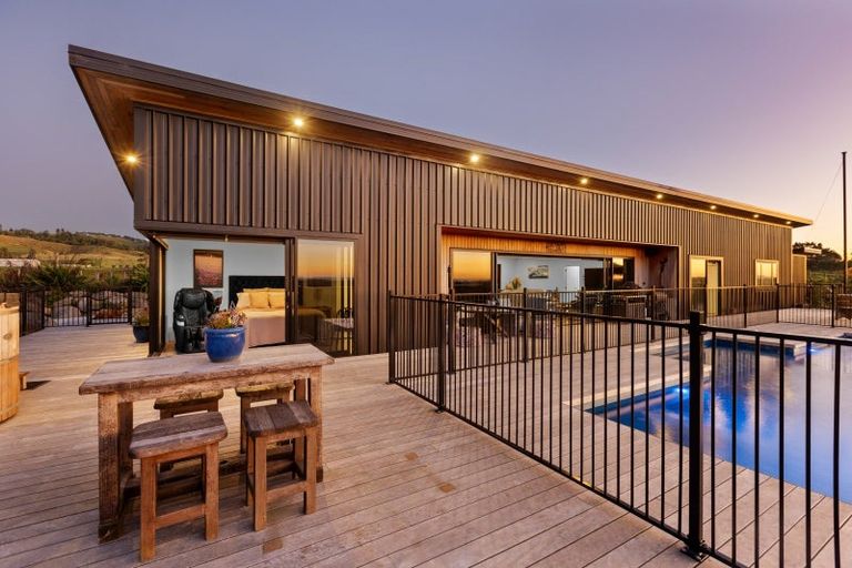 Photo of property in 574 Mokau Road, Mimi, Urenui, 4377