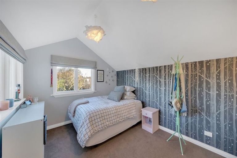 Photo of property in 100 Idris Road, Bryndwr, Christchurch, 8052