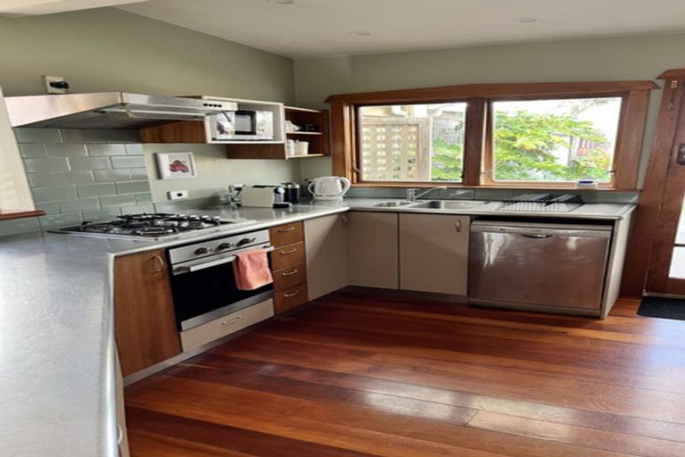 Photo of property in 4 William Street, Petone, Lower Hutt, 5012