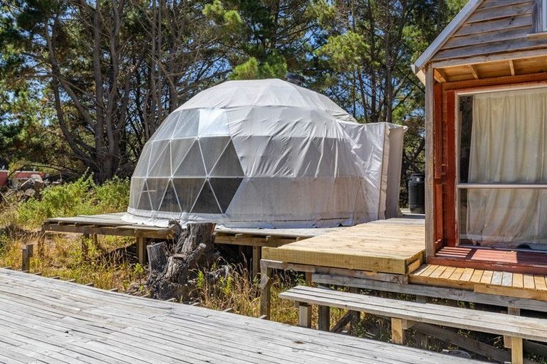 Photo of property in 97 Tangimoana Beach Road, Tangimoana, 4473