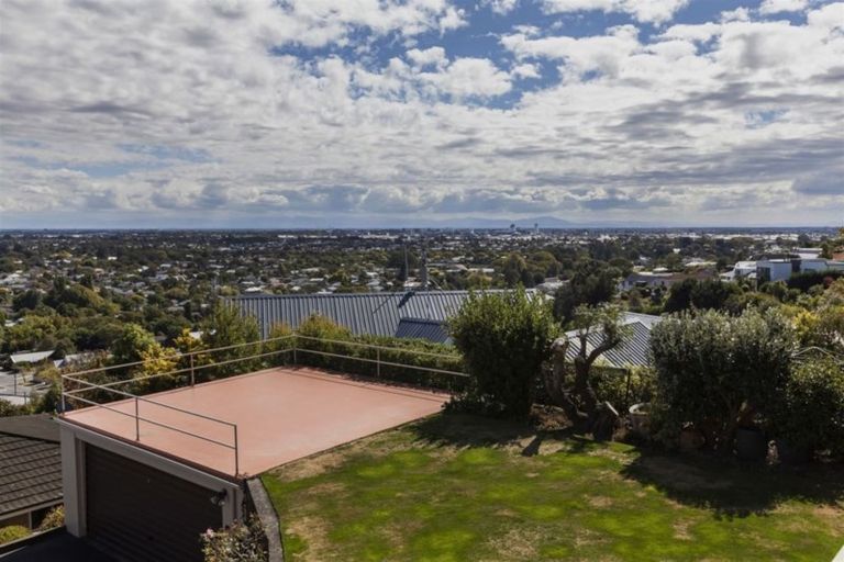 Photo of property in 31 Whaka Terrace, Huntsbury, Christchurch, 8022