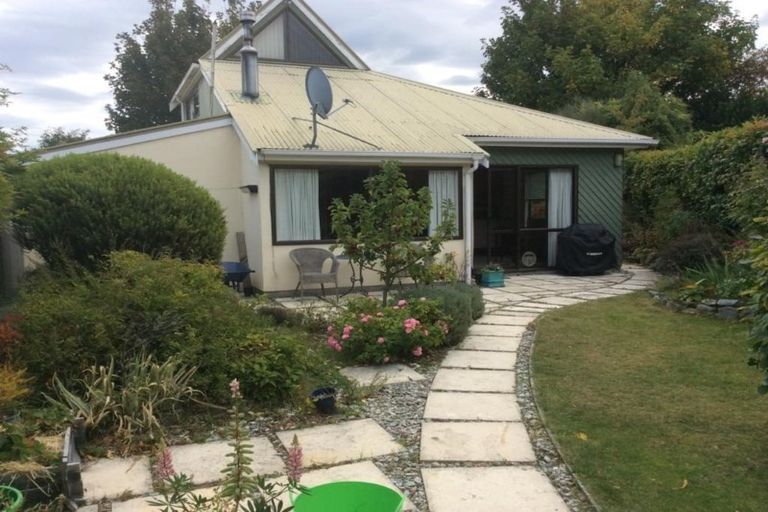 Photo of property in 15a Remarkables Crescent, Frankton, Queenstown, 9300