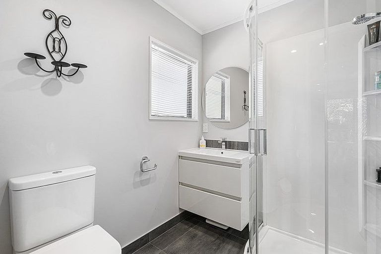 Photo of property in 63 Cruickshank Road, Clouston Park, Upper Hutt, 5018