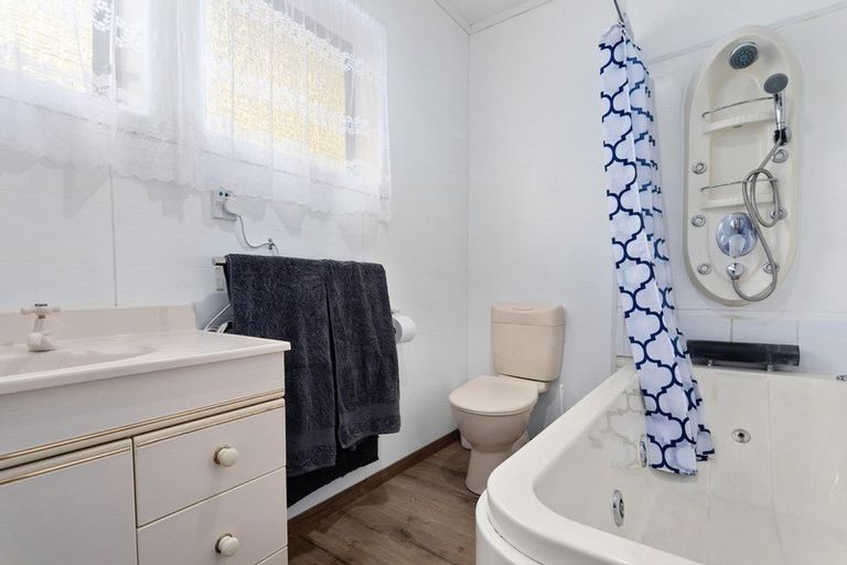 Photo of property in 53 Porritt Drive, Kawerau, 3127