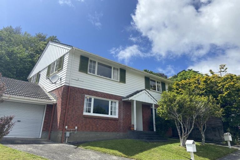 Photo of property in 5b Astor Street, Karori, Wellington, 6012