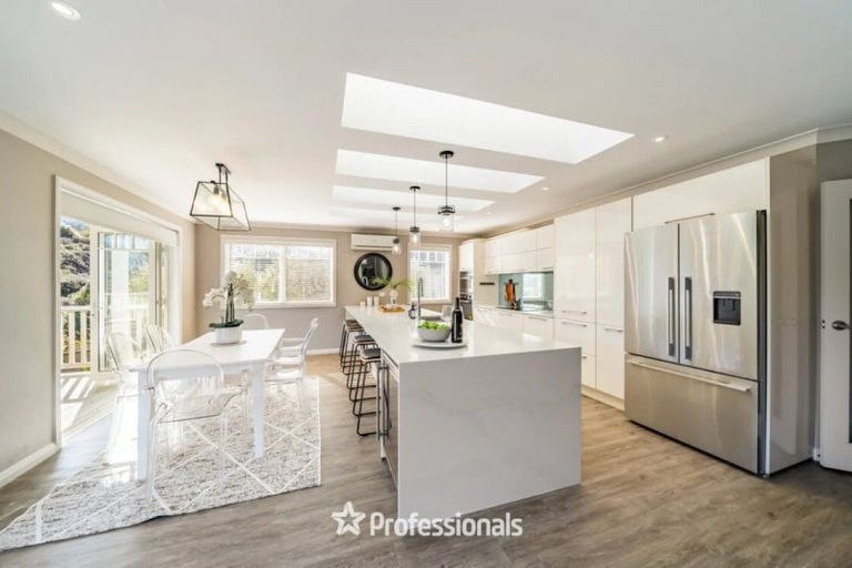 Photo of property in 14 Ronald Scott Grove, Riverstone Terraces, Upper Hutt, 5018