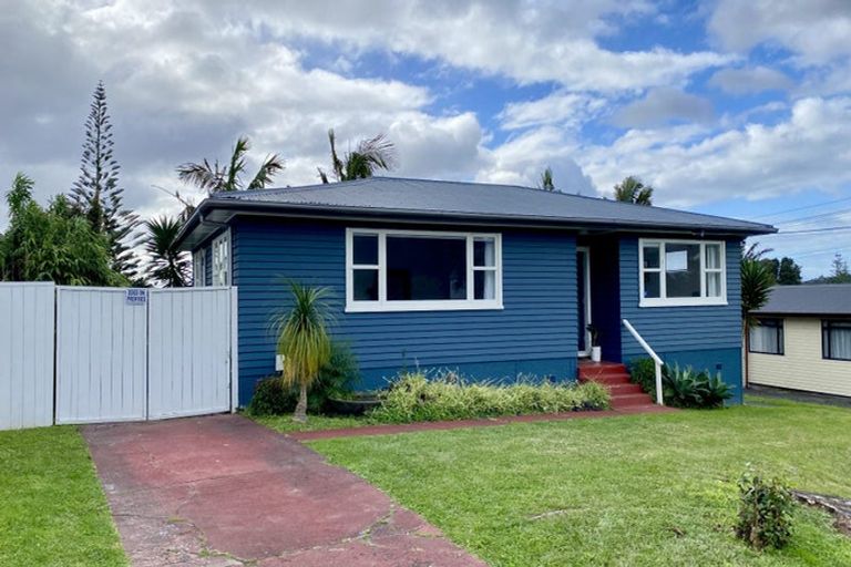 Photo of property in 12 Utting Street, Birkdale, Auckland, 0626