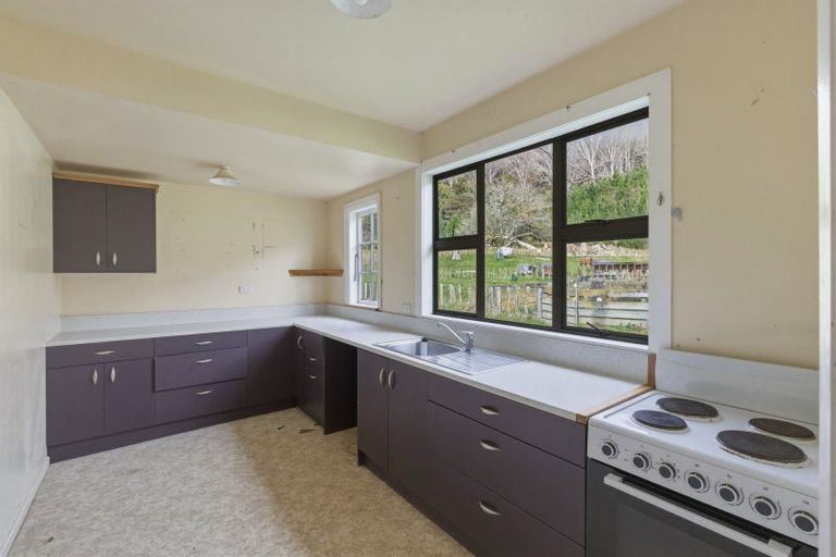 Photo of property in 921 Ongo Road, Hunterville, 4782