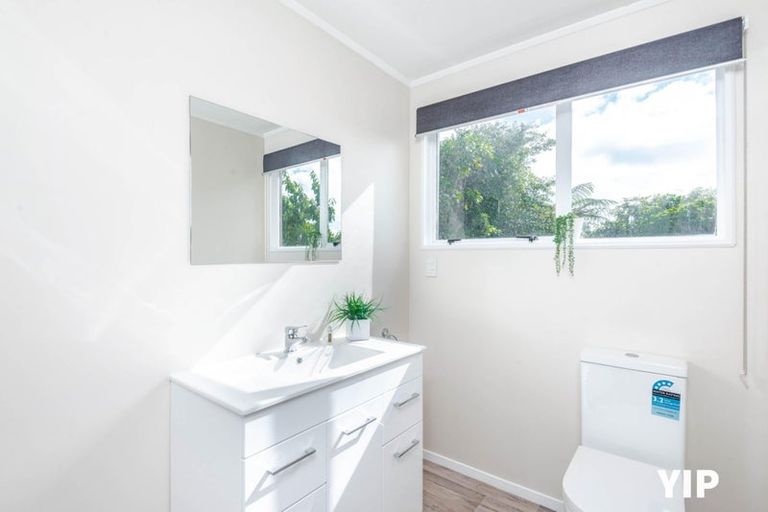 Photo of property in 15b Lenox Grove, Johnsonville, Wellington, 6037