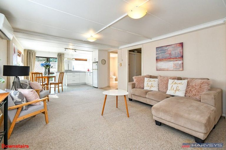 Photo of property in 74 Grande Vue Road, Hillpark, Auckland, 2102