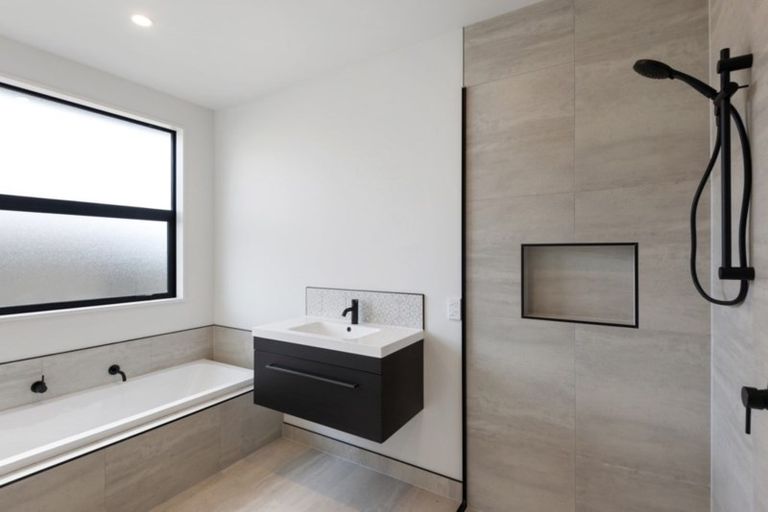 Photo of property in 32 Fearne Drive, Woodend, 7610