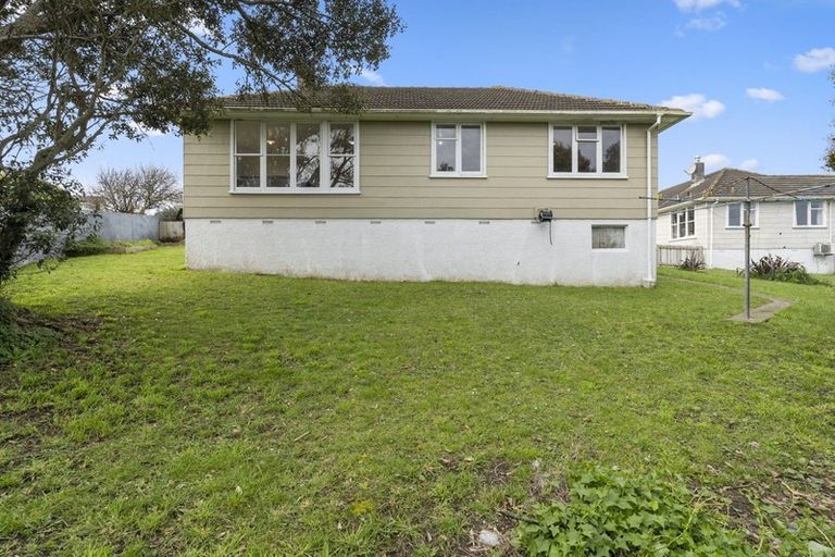 Photo of property in 79 Warspite Avenue, Cannons Creek, Porirua, 5024