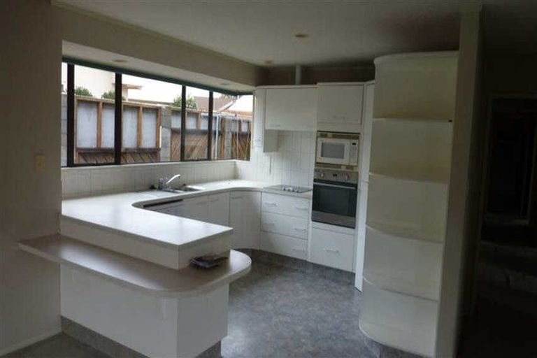 Photo of property in 1 Crowden Place, Harrowfield, Hamilton, 3210