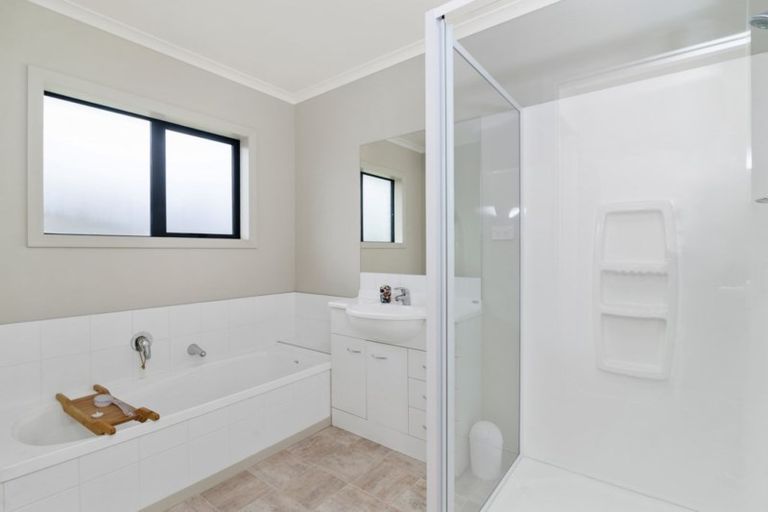 Photo of property in 51 Hamon Place, Pukehangi, Rotorua, 3015