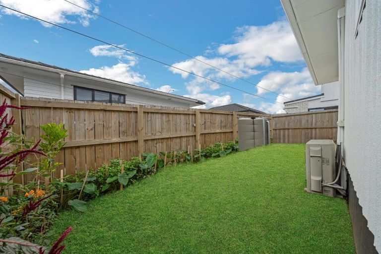 Photo of property in 25b Flat Bush Road, Otara, Auckland, 2023