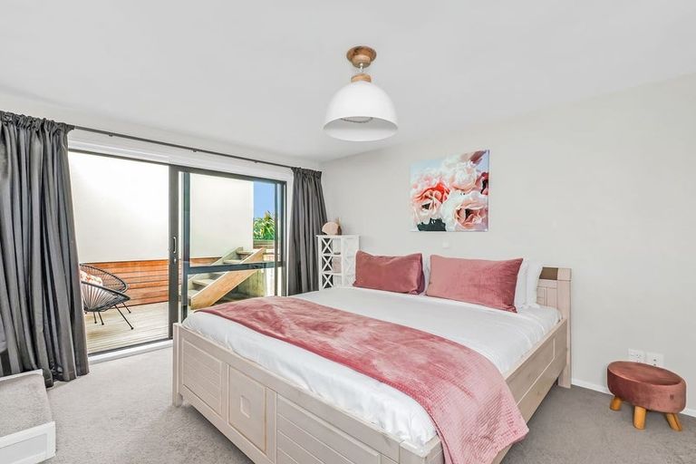 Photo of property in 21 Whareora Terrace, Cashmere, Christchurch, 8022