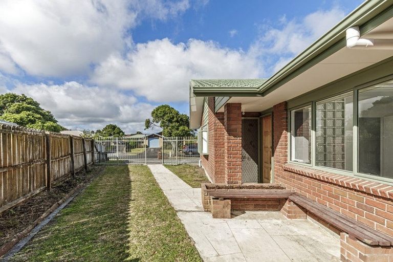 Photo of property in 21 Settlers Cove, Weymouth, Auckland, 2103