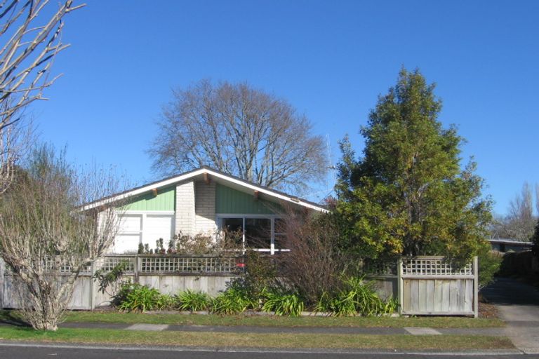 Photo of property in 27 Bernard Street, Chedworth, Hamilton, 3210