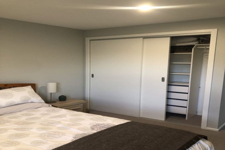 Photo of property in 2 Kerrera Lane, Jacks Point, Queenstown, 9371