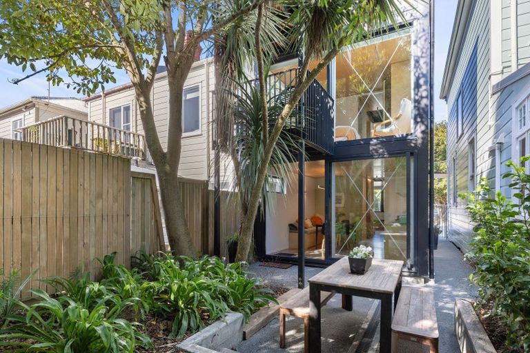 Photo of property in 108 Aro Street, Aro Valley, Wellington, 6021