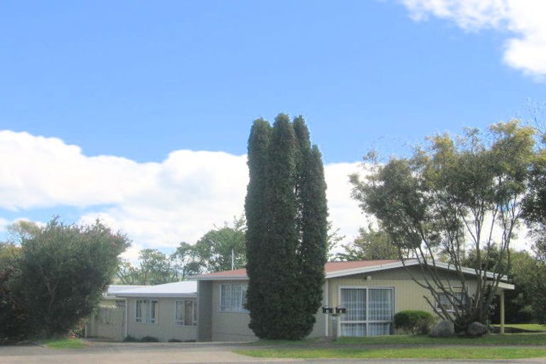 Photo of property in 2/15 Regents Grove, Richmond Heights, Taupo, 3330