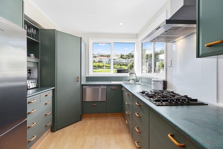 Photo of property in 68 Raukawa Street, Strathmore Park, Wellington, 6022