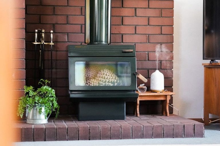 Photo of property in 42 Domain Road, Otaki, 5512