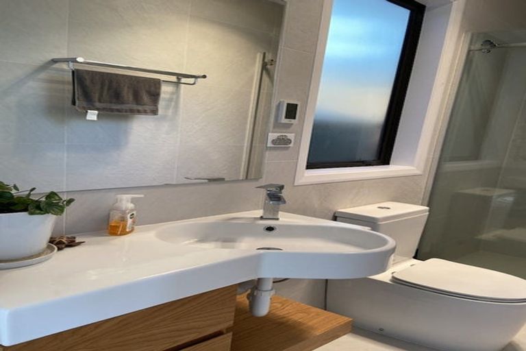 Photo of property in 51a Bleakhouse Road, Howick, Auckland, 2014