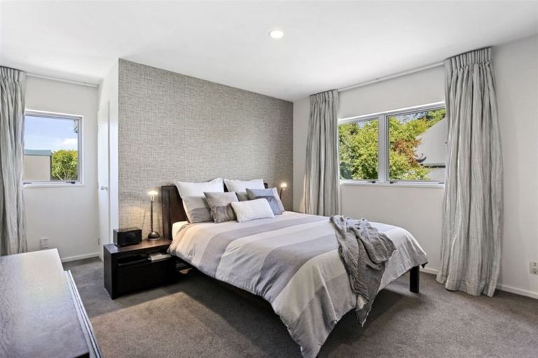 Photo of property in 70c Clyde Road, Ilam, Christchurch, 8041