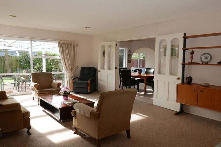 Photo of property in 68 Regency Crescent, Redwood, Christchurch, 8051