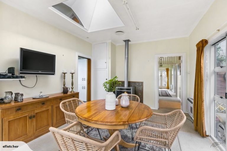 Photo of property in 5 Mana Street, Vogeltown, Wellington, 6021