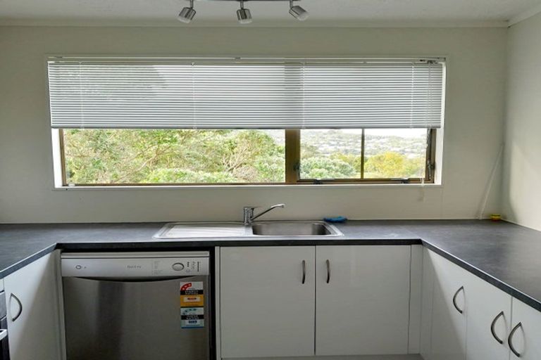 Photo of property in 67b Thurleigh Grove, Karori, Wellington, 6012