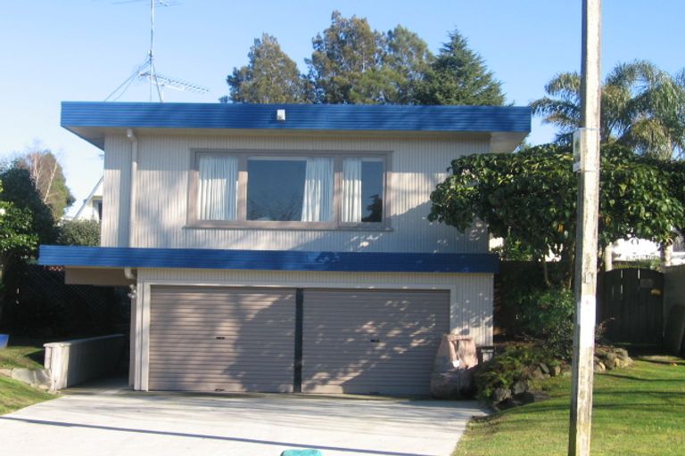 Photo of property in 8 Kavanagh Place, Opaheke, Papakura, 2113