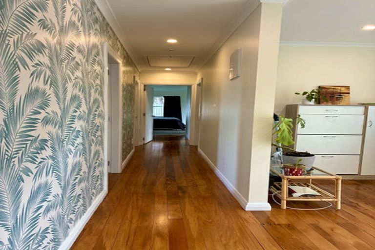 Photo of property in 114 Miramar North Road, Miramar, Wellington, 6022