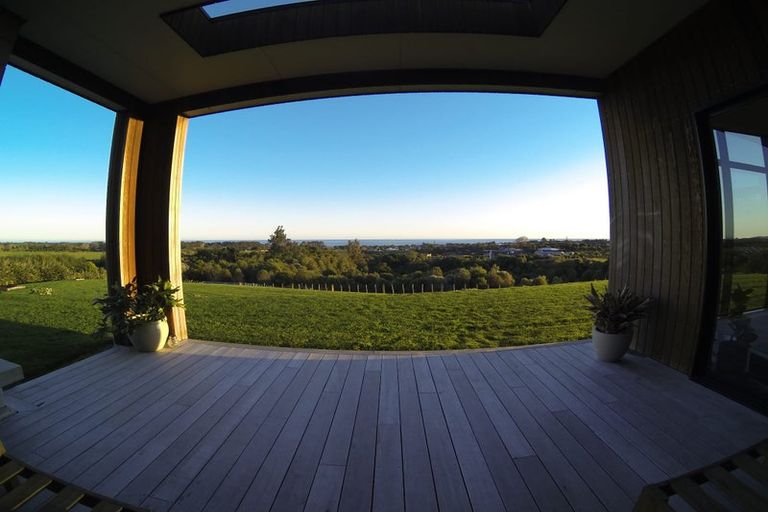 Photo of property in 6 Ekuarangi Place, Kaitake, New Plymouth, 4374