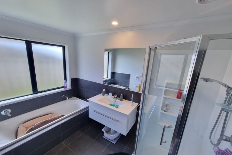 Photo of property in 18 Tawhiti Road, Pukekohe, 2120