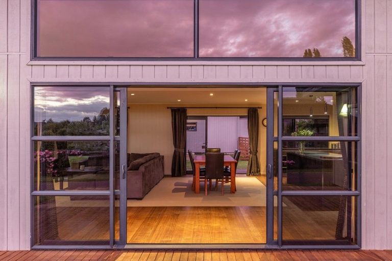 Photo of property in 108 Kinloch Road, Kinloch, Taupo, 3377