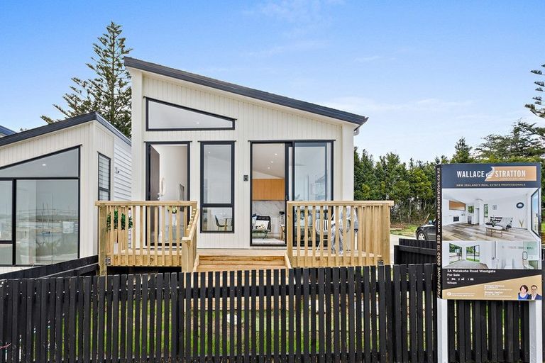 Photo of property in 3a Matakohe Road, Westgate, Auckland, 0814