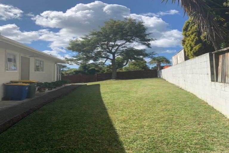 Photo of property in 41 Tamahere Drive, Glenfield, Auckland, 0629