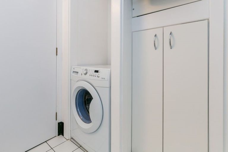 Photo of property in Parkland Flats, 7/51 Adams Terrace, Kelburn, Wellington, 6021