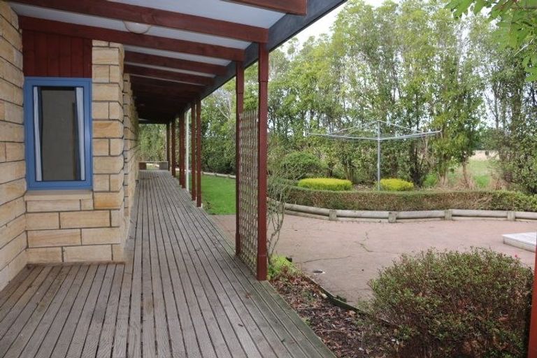 Photo of property in 27 Te Rakehou Road, Feilding, 4775