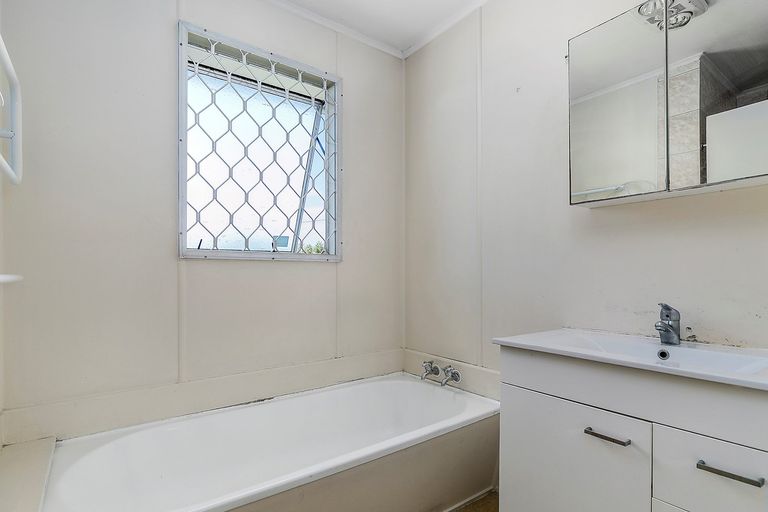 Photo of property in 31 Ashmore Place, Favona, Auckland, 2024