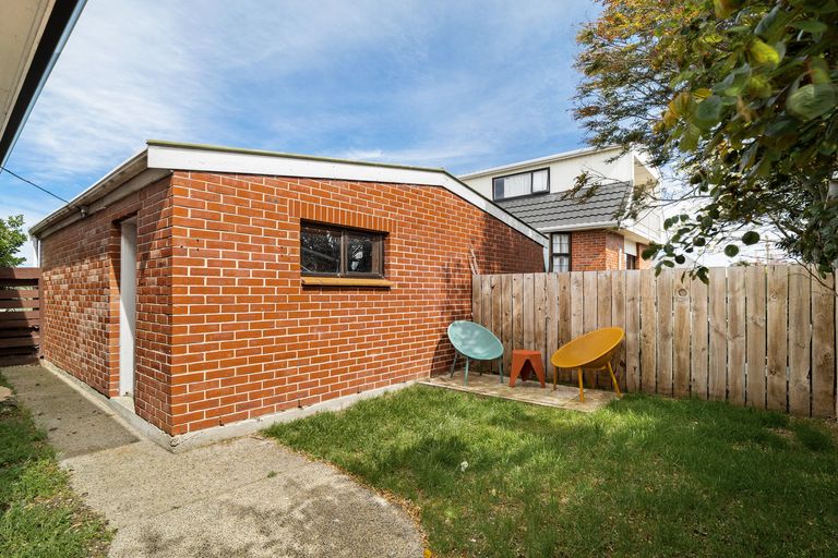 Photo of property in 16 Eskvale Street, Saint Kilda, Dunedin, 9012