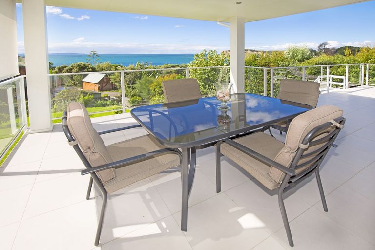 Photo of property in 150 Pacific Parade, Army Bay, Whangaparaoa, 0930