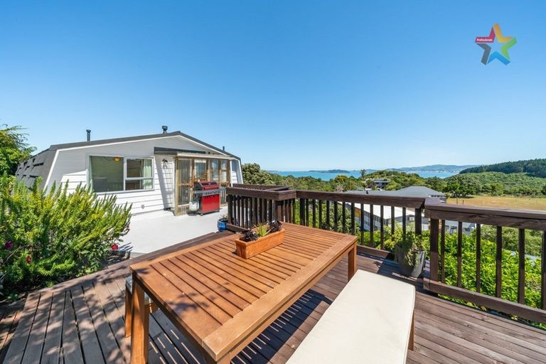 Photo of property in 3c Maungaraki Road, Korokoro, Lower Hutt, 5012