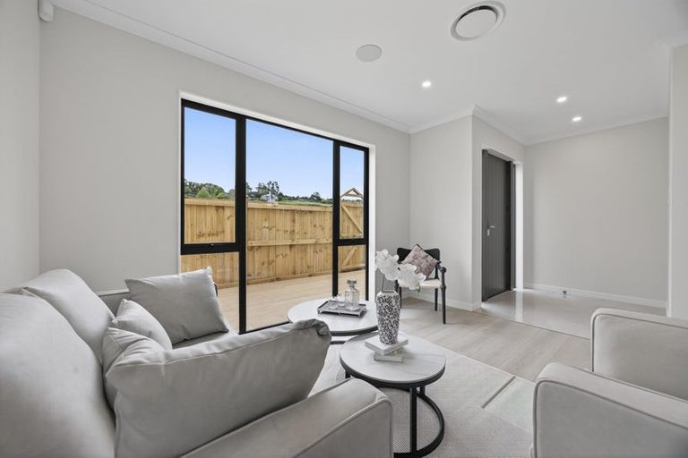 Photo of property in 2 Ballyalton Crescent, Flat Bush, 2019